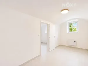 Prodej bytu 2+kk, Praha - Vysočany, Kolmá, 23 m2