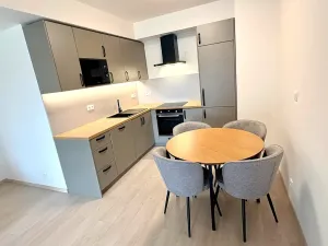 Pronájem bytu 2+kk, Praha - Hloubětín, Poděbradská, 63 m2
