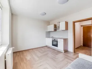 Pronájem bytu 1+kk, Mariánské Lázně, třída Vítězství, 22 m2