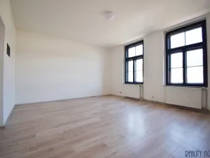 Pronájem bytu 1+1, Ústí nad Labem - Krásné Březno, Drážďanská, 42 m2
