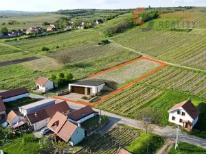 Prodej komerčního pozemku, Velké Bílovice, Svárov, 1724 m2