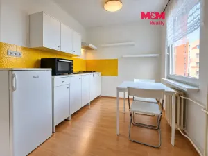 Pronájem bytu 2+kk, Kladno, Průchova, 47 m2