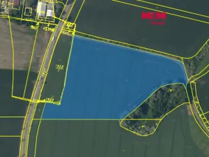 Prodej pole, Neuměřice, 24800 m2