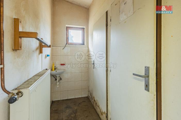 Prodej výrobních prostor, Strašín, 767 m2