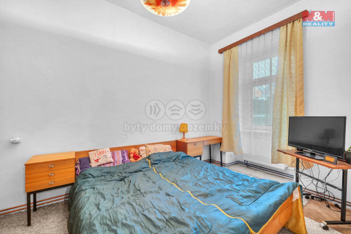Prodej bytu 2+1, Úpice, náměstí T. G. Masaryka, 48 m2