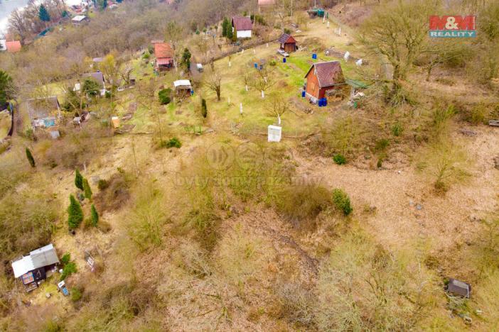 Prodej zahrady, Dolní Zálezly, 758 m2