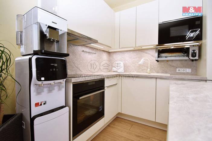 Prodej rodinného domu, Měšice, Hlavní, 200 m2