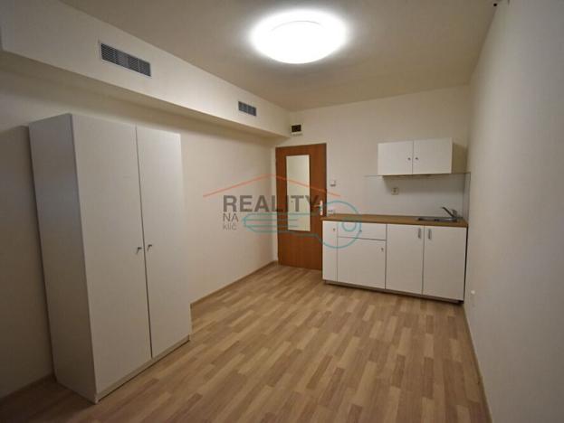 Prodej bytu 1+kk, Praha - Hostivař, 17 m2