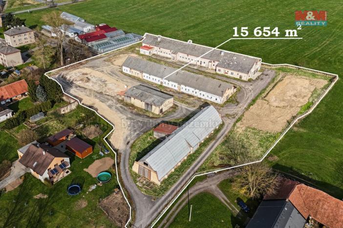 Prodej zemědělského objektu, Sázava, 3719 m2
