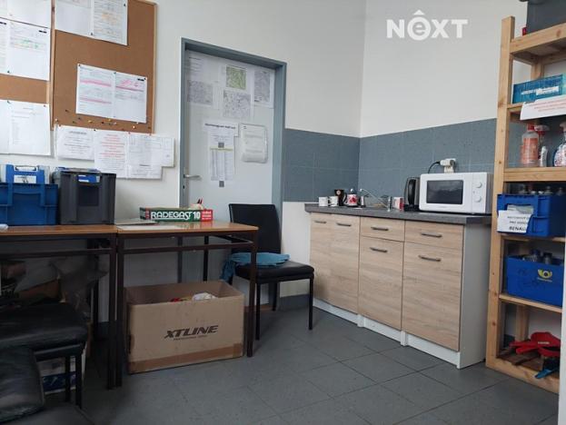 Pronájem komerční nemovitosti, Pardubice, 2500 m2