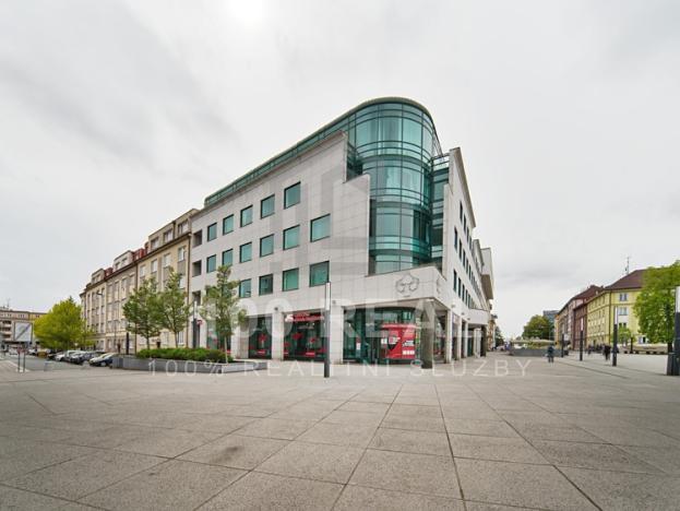 Pronájem obchodního prostoru, Hradec Králové, náměstí 28. října, 17 m2