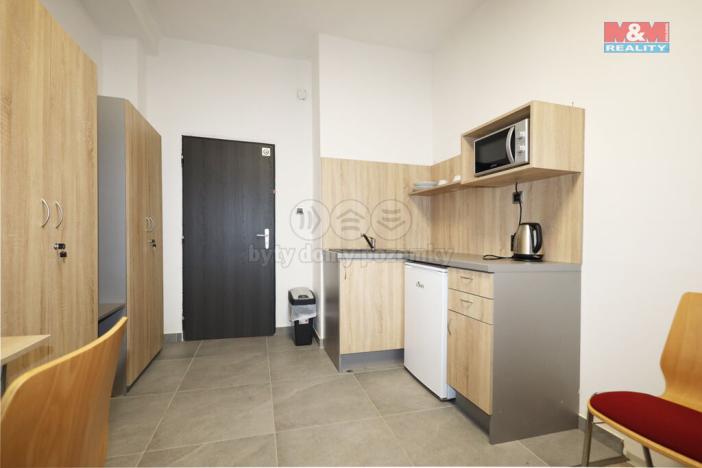 Pronájem komerční nemovitosti, Dalovice, Botanická, 300 m2