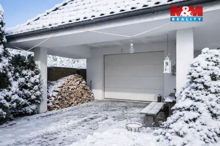 Prodej rodinného domu, Třebestovice, V zákruží, 280 m2