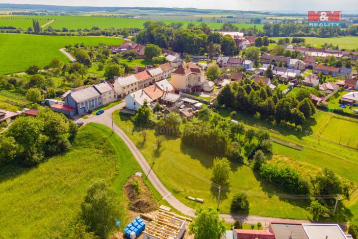 Prodej pozemku pro bydlení, Uhřice, 1958 m2