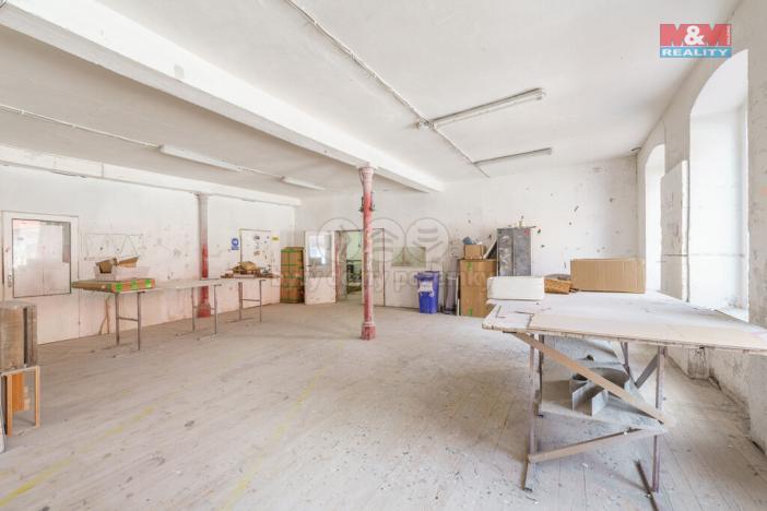 Prodej výrobních prostor, Karlovy Vary - Rybáře, Sokolovská, 2100 m2