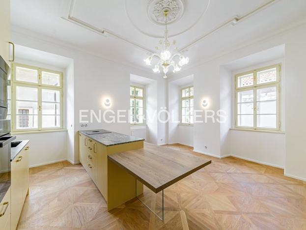 Pronájem bytu 2+kk, Praha - Malá Strana, Nosticova, 57 m2