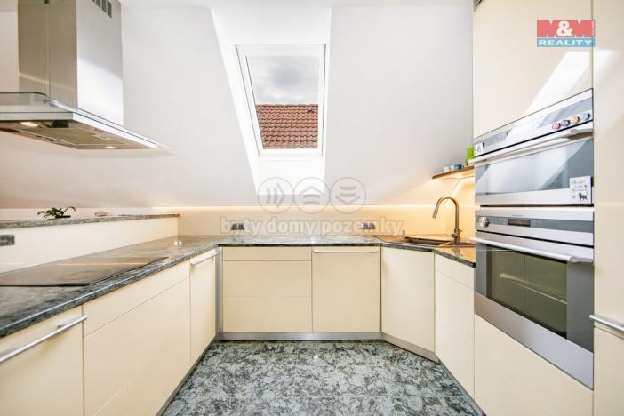 Prodej rodinného domu, Cheznovice, 269 m2