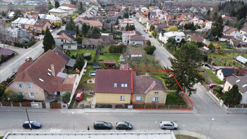 Prodej rodinného domu, Dobrovice, Družstevní, 140 m2