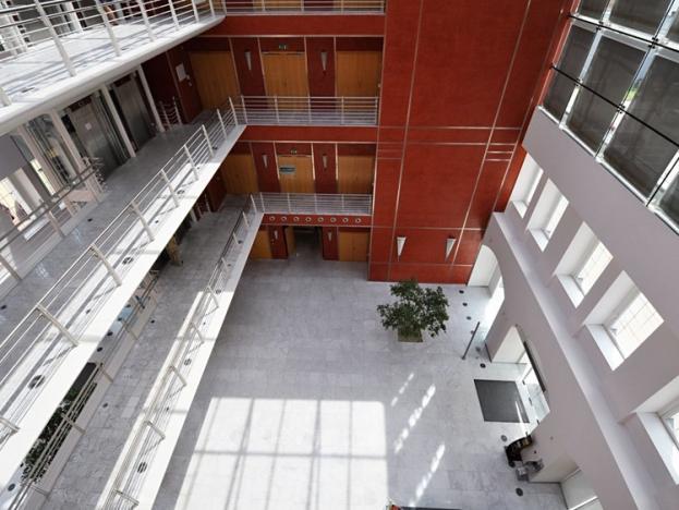 Pronájem kanceláře, Praha - Karlín, Křižíkova, 940 m2