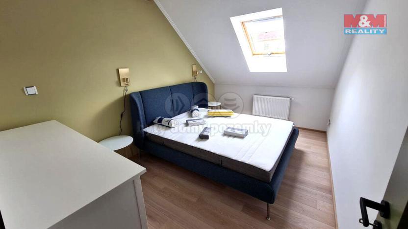 Pronájem bytu 2+kk, Chomutov, Klostermannova, 100 m2