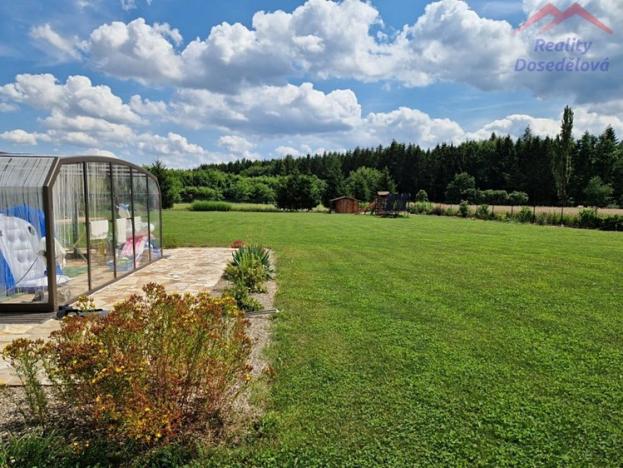 Prodej rodinného domu, Rašovice, 4600 m2