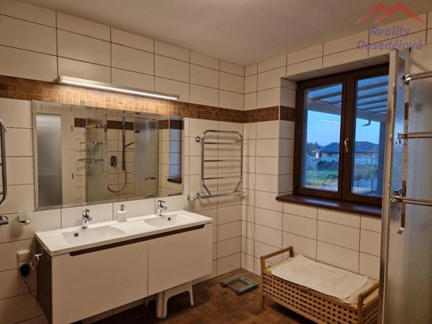 Prodej rodinného domu, Rašovice, 4600 m2