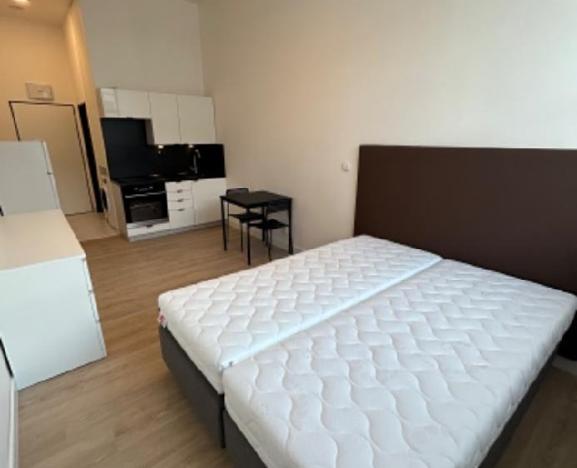 Pronájem bytu 1+kk, Praha - Vysočany, Poděbradská, 28 m2