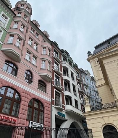 Prodej bytu 4+1, Karlovy Vary, Divadelní náměstí, 145 m2