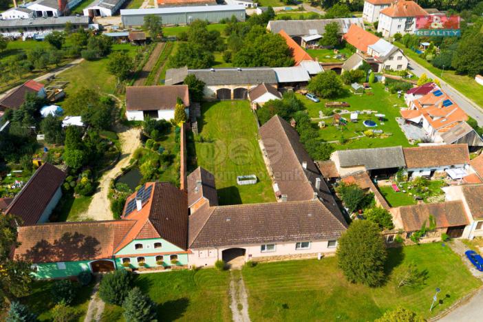 Prodej zemědělské usedlosti, Dříteň - Záblatí, 250 m2