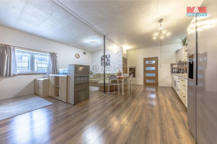 Prodej obchodního prostoru, Benešov nad Ploučnicí, Sídliště, 70 m2