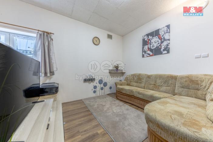 Prodej obchodního prostoru, Benešov nad Ploučnicí, Sídliště, 70 m2