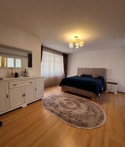 Prodej bytu 4+kk, Karlovy Vary, Zámecký vrch, 177 m2