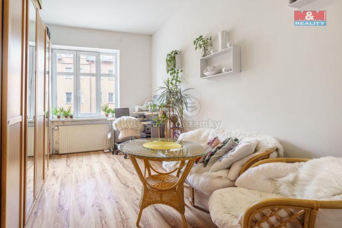 Prodej bytu 4+1, Karlovy Vary - Dvory, Chebská, 85 m2