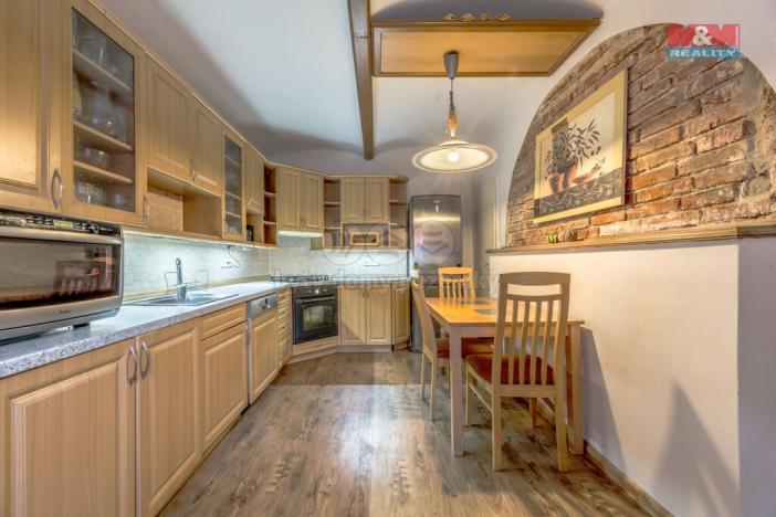 Prodej rodinného domu, Řepín, Hlavní, 272 m2