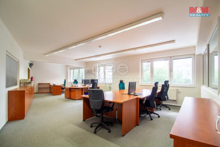 Pronájem kanceláře, Praha - Hostivař, Na Plískavě, 401 m2