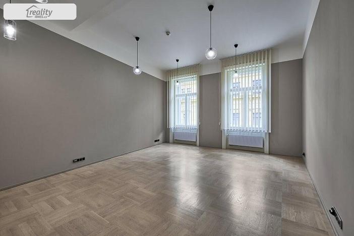 Pronájem kanceláře, Praha - Nové Město, Spálená, 44 m2