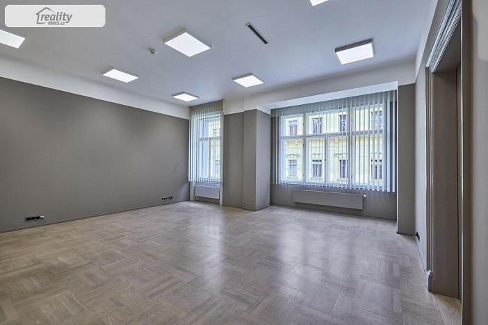 Pronájem kanceláře, Praha - Nové Město, Spálená, 125 m2