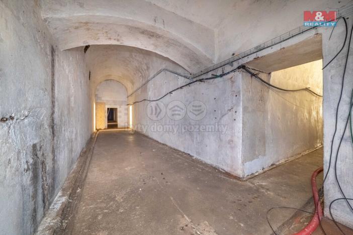 Pronájem skladu, Štěnovice, Plzeňská, 1366 m2