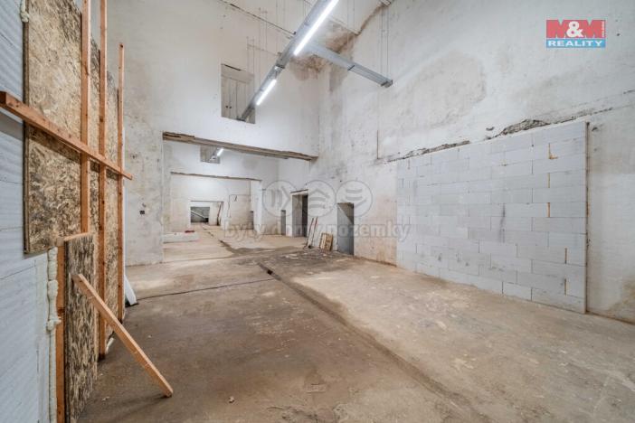 Pronájem skladu, Štěnovice, Plzeňská, 1366 m2