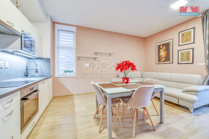 Prodej bytu 2+kk, Mariánské Lázně - Úšovice, Zeyerova, 64 m2