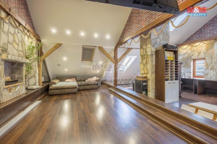 Prodej rodinného domu, Unhošť, Jungmannova, 280 m2