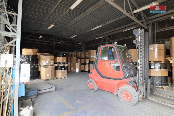 Prodej obchodního prostoru, Kadaň - Prunéřov, 2760 m2