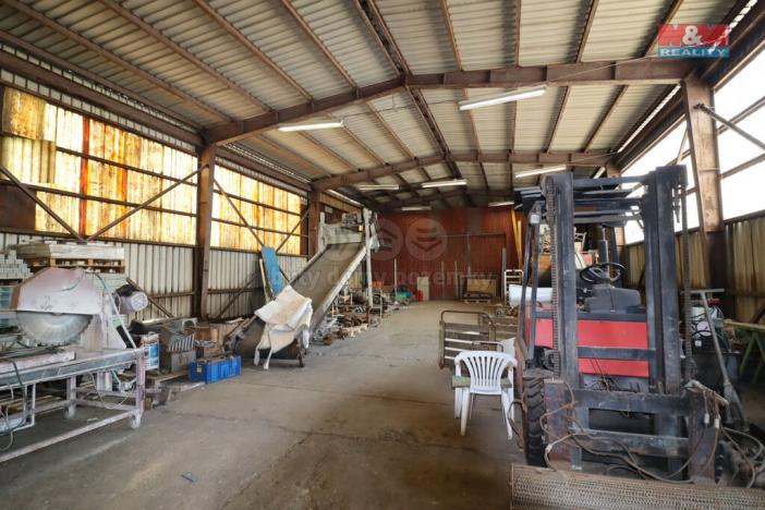 Prodej obchodního prostoru, Kadaň - Prunéřov, 2760 m2