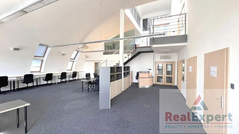 Pronájem kanceláře, Praha - Braník, Zelený pruh, 294 m2