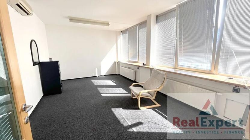 Pronájem kanceláře, Praha - Braník, Zelený pruh, 294 m2