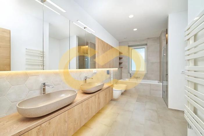 Prodej rodinného domu, Vrchlabí, Pražská, 401 m2