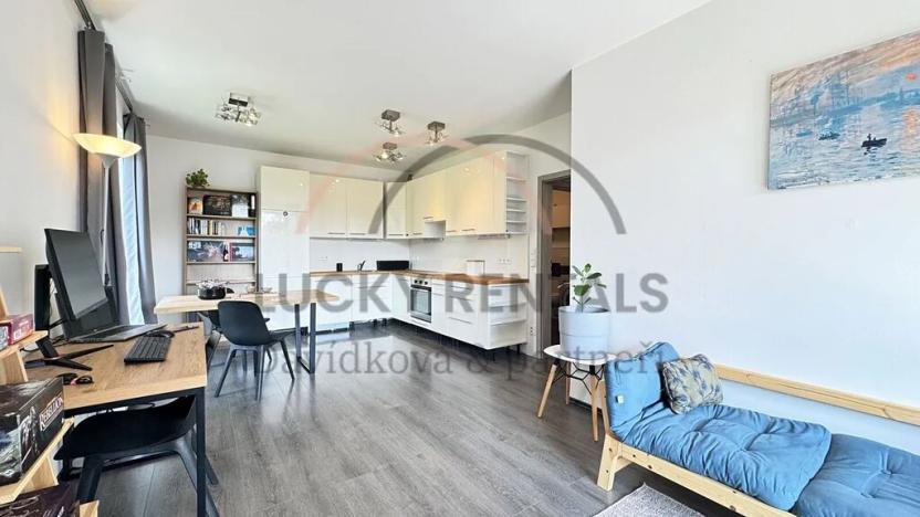 Pronájem bytu 2+kk, Roztoky, Lederova, 62 m2