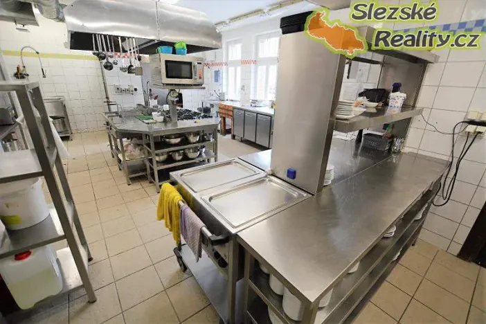 Prodej restaurace, Ostrava, Slavníkovců, 150 m2