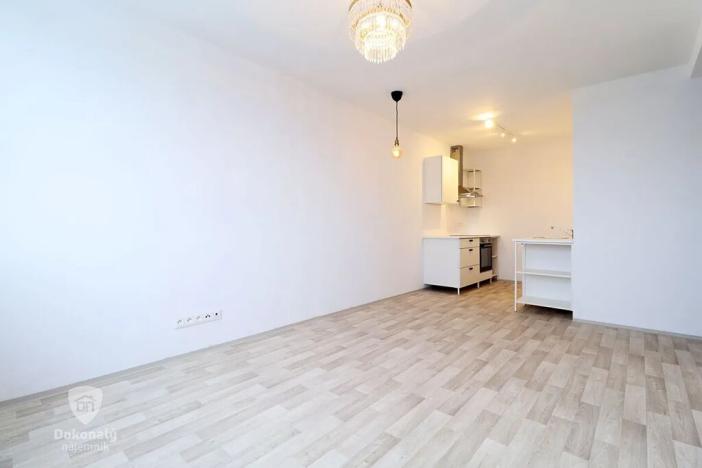 Pronájem bytu 2+kk, Praha - Kobylisy, Třebenická, 40 m2