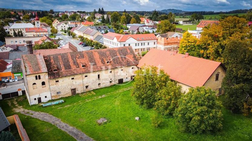 Prodej domu, Mirošov, náměstí Míru, 1364 m2